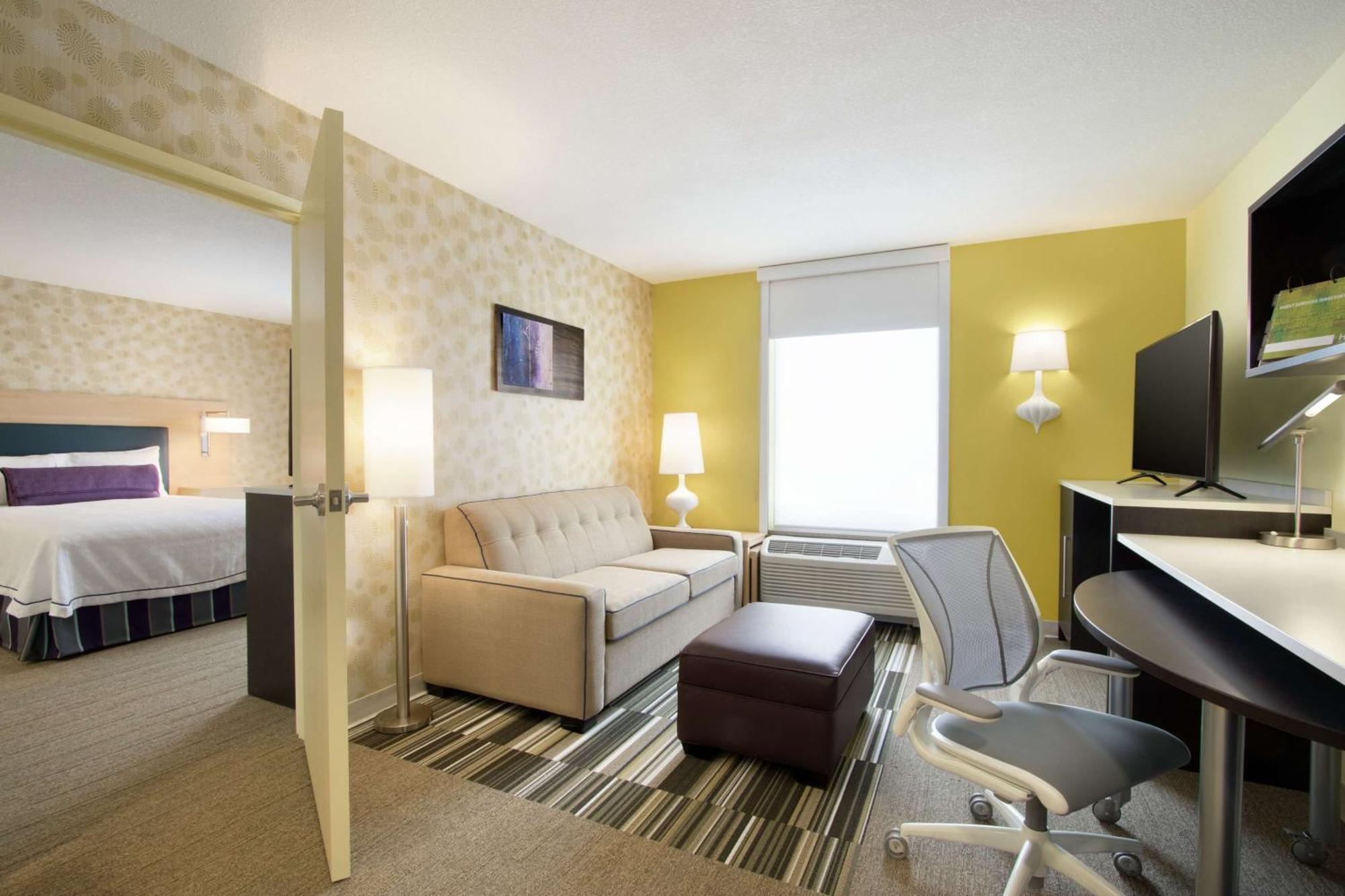 Home2 By Hilton St. John 3* Fort St. John